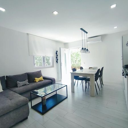 Garden Apartment Sutomiscica Exterior photo